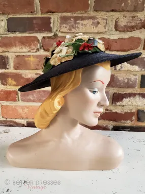 40s/50s Platter Hat in Black Straw With Floral Crown