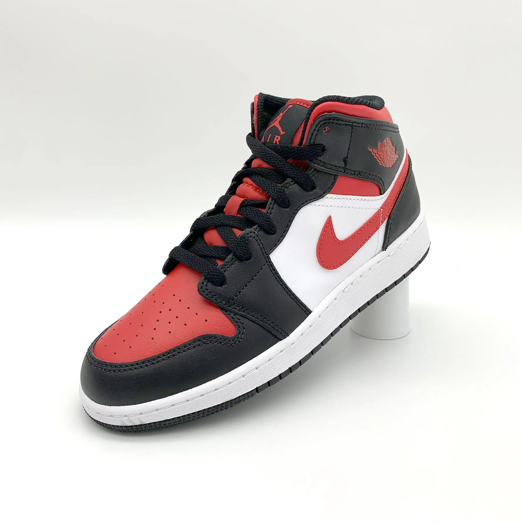 Air Jordan 1 Mid Black Fire Red