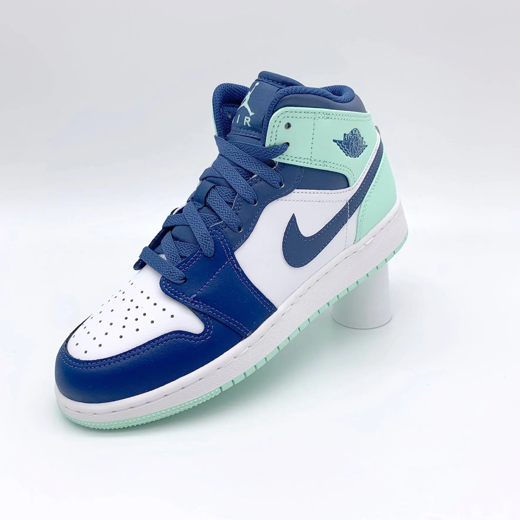 Jordan 1 Mid Mystic Navy Mint