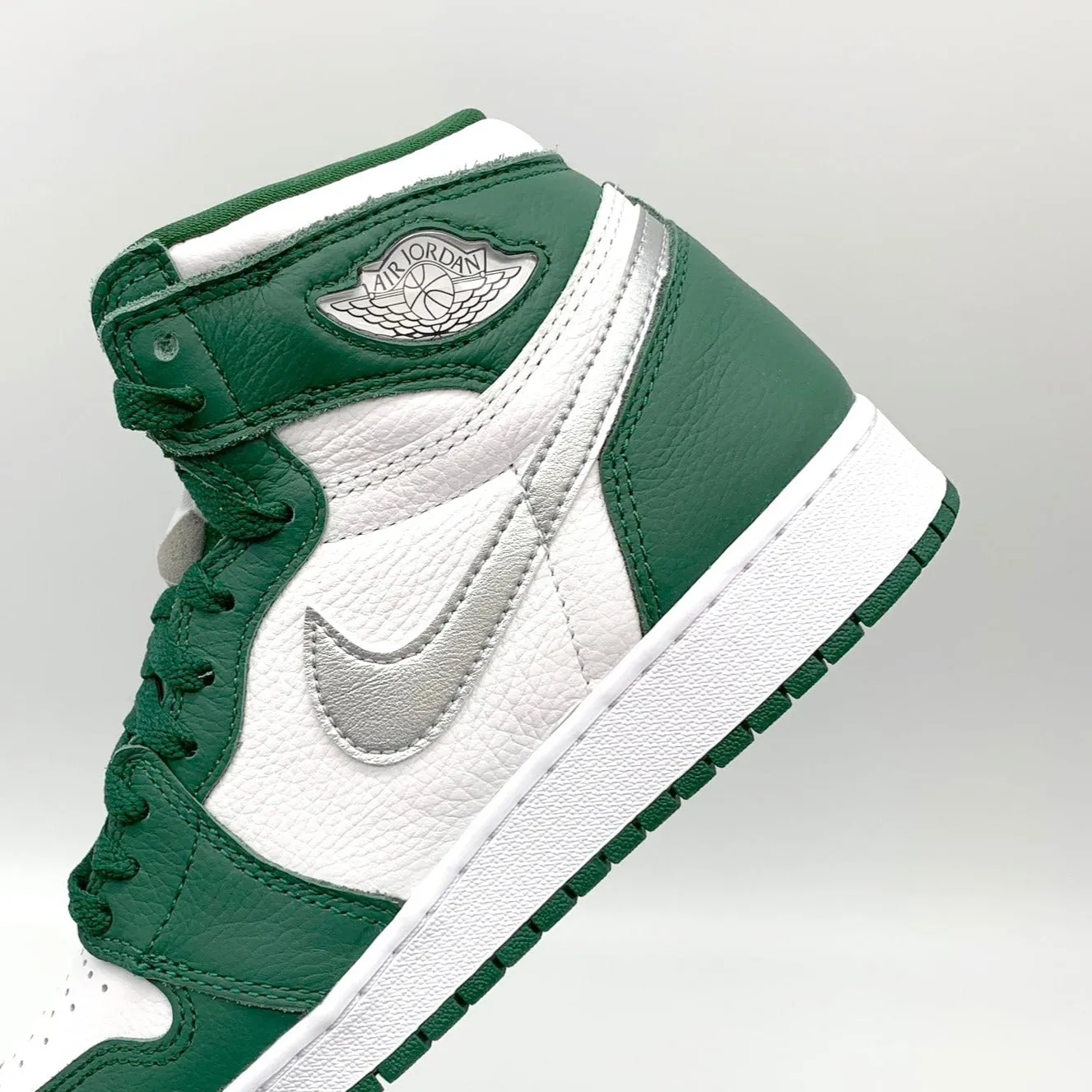 Jordan 1 Retro High OG Gorge Green