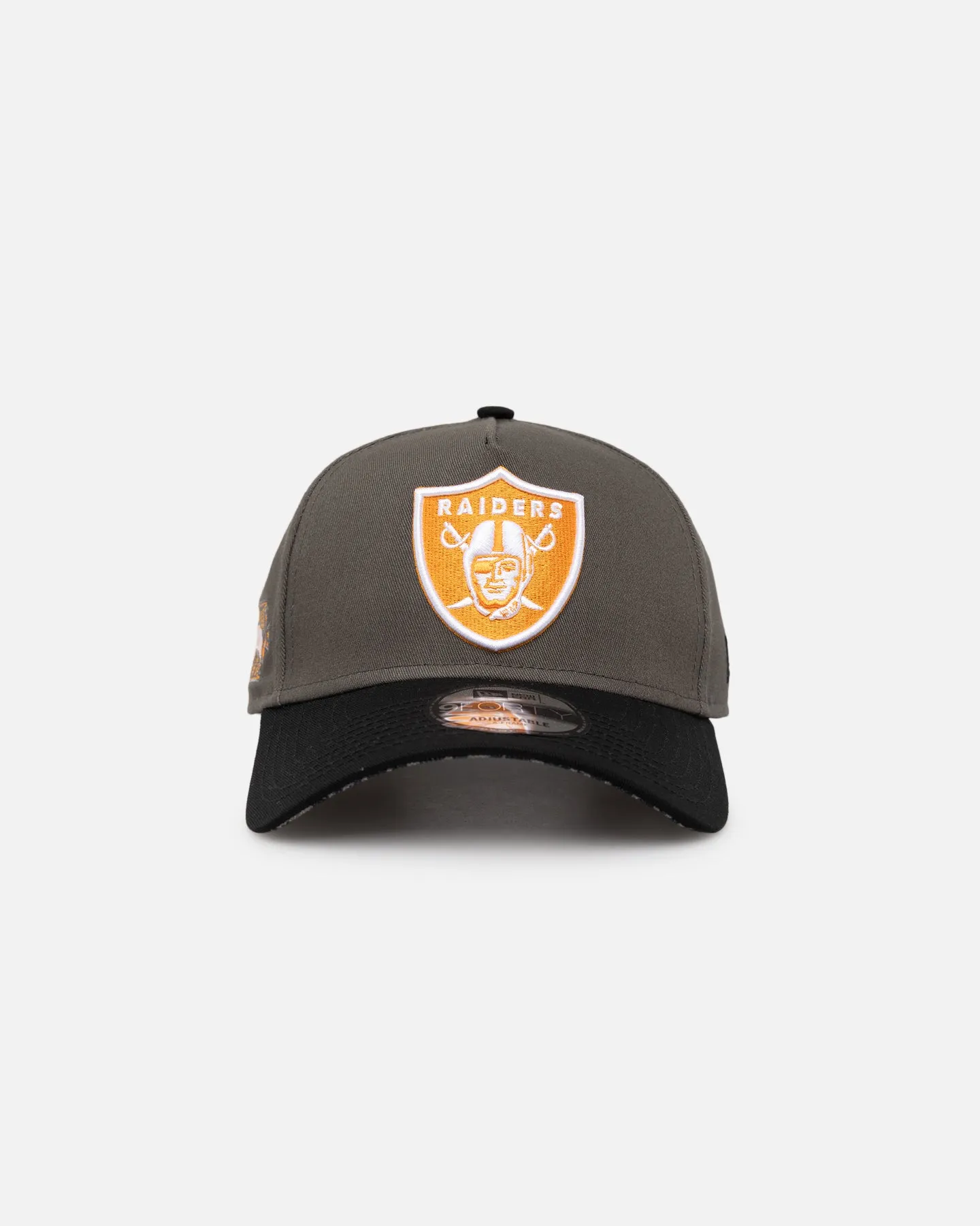 New Era Oakland Raiders 'Legendary Charcoal' 9FORTY A-Frame Snapback Charcoal/Black