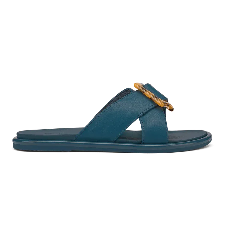 Olukai's Women's La'i Slide Blue